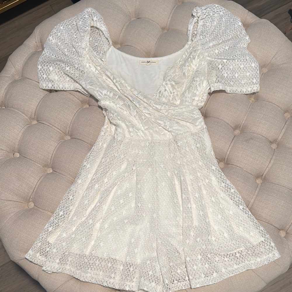 Elegant White Lace Dress
